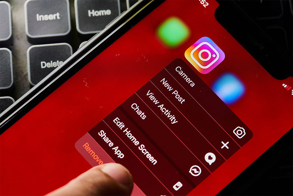 Justiça condena plataforma digital Instagram por bloqueio